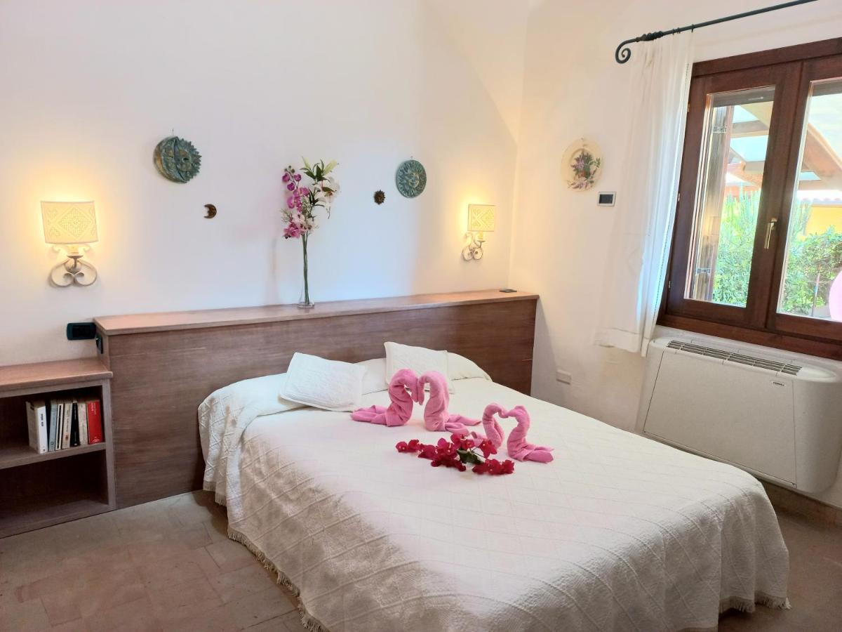 Villa Stella Fronte Mare Porto Frailis Àrbatax Exteriör bild