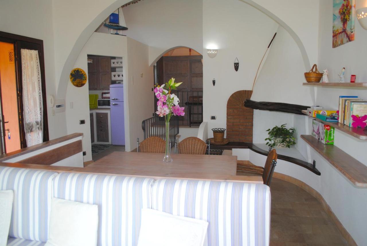 Villa Stella Fronte Mare Porto Frailis Àrbatax Exteriör bild